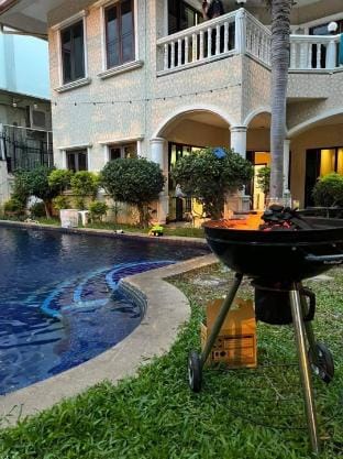 AnanTa Pool Villa Pattaya, 10 mins to Walking St. Vacation rental in Pattaya City
