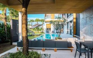 Mojali Luxury Pool Villa with 5 Bedrooms, Phuket Island Villa in Kathu