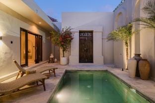 Villa Azizam - Free Gym, Sauna & Recovery Villa in North Kuta
