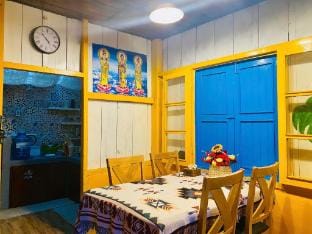 Nhà Bên Đồi Chalet in Dalat