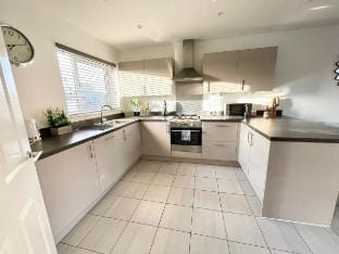 Hazel House Vacation rental in Ashford