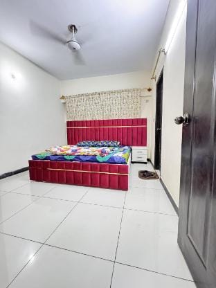 Cozy & Modern 2 Bed Appt with secured parking Apartment in Karachi