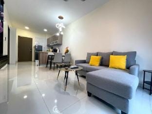Tampoi/Skudai/Town-Netflix+TV Box  Apartment in Johor Bahru