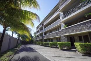 Tropical Elegance - Apartment with Pool, Gym, Spa Apartment in Grand Baie