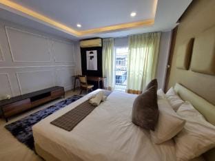 Luxurious home in the heart. Vacation rental in Bangkok
