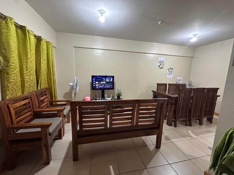 Homey staycation Apartment in Taguig