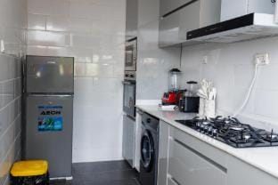 4BR Stylish Retro Apt | Heart of Victoria Island Apartment in Lagos