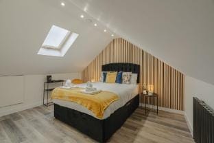 Cosy Flat Sleeps 5| Links to Central London Apartment in Enfield