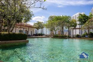 The Suites Straits Quay Apartment in Penang