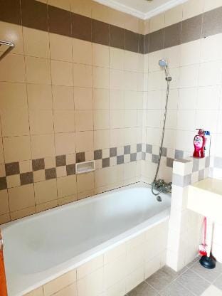 Cozy Spacious 3 bedroom Apartmen Mangga dua Apartment in Jakarta