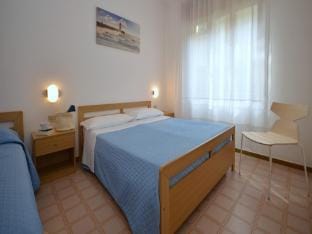 Enjoy a cozy apartment with garden Apartment in Lignano Sabbiadoro