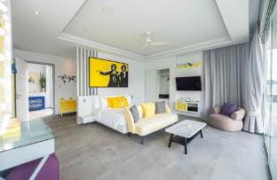 普吉岛芭东EDC派对5卧室豪华海景别墅 Villa in Patong
