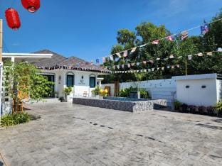 X2 Pool Villa Near Khon Kaen Airport Villa in Laos