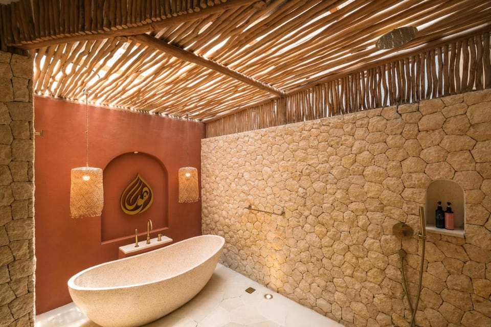 Ahura Luxury Villas - 5 Bedrooms Ocean View Bingin Apartment in Bali
