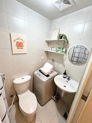 Fun Pop-Art flat in Makati Apartment in Makati