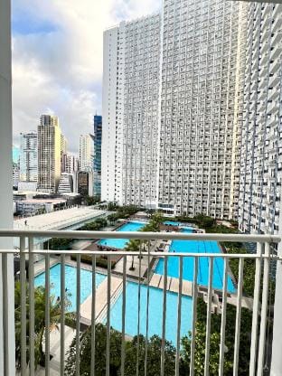 Fun Pop-Art flat in Makati Apartment in Makati