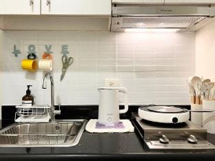 Fun Pop-Art flat in Makati Apartment in Makati