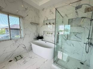 Seven-Star Stay, Pattaya, 4 Bedrooms, 5 Bathrooms, Private House with Garden Pool Villa Villa in Pattaya City