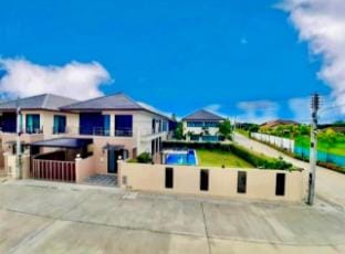 Baandee Villa Villa in Pattaya City