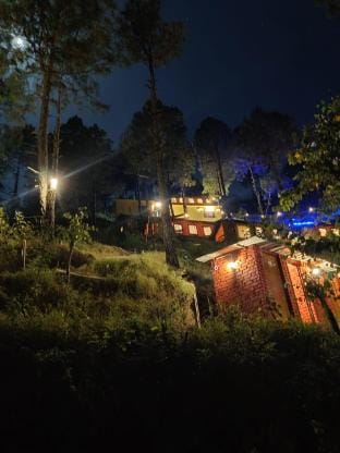 Jaseelo Camps near Tehri Lake Luxury tent in Uttarakhand