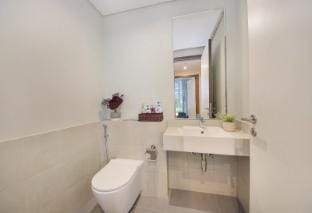 Stylist apt close to Dubai mall & Burj khalifa  Apartment in Dubai