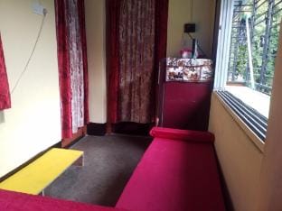 Couple Friendly & Peaceful Apartment in Kolkata