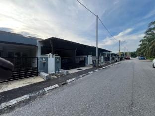 yasmins homestay Vacation rental in Perak