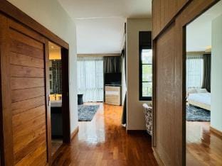 清迈奢华湖景泳池别墅豪宅5卧ChiangMai Luxury Lakeside Pool Villa Villa in Thailand