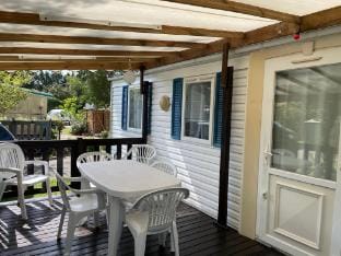 Mobilhome Super Titania - 3 Bedrooms - Family Camping JF102 Vacation rental in Les Mathes