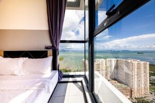 U33A #3BR Family Staycation Apartment in George Town