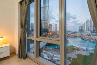 Iconic Views – Burj Khalifa & Fountain Views Apartment in Dubai