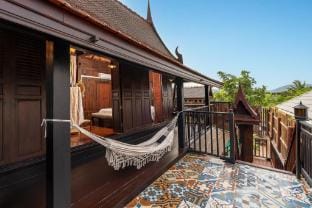 Authentic Thai Pool Villa with Open-Air Living&BBQ Villa in Nong Kae