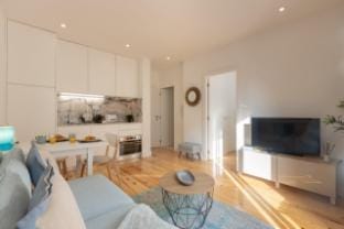 Sweet Flat 4Two in City Center w/ Balcony & AC Apartment in Porto