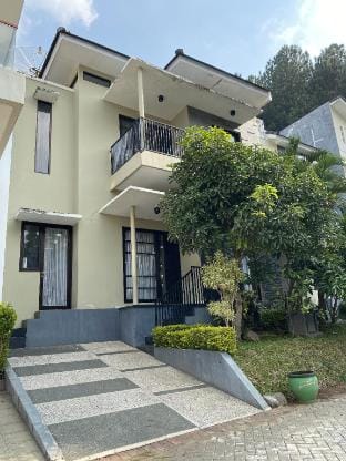 Villa Ekolyn Batu Villa in Batu