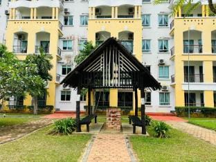 Desaru Beach Family Suite Pool View D30206 5 Pax  Apartment in Johor