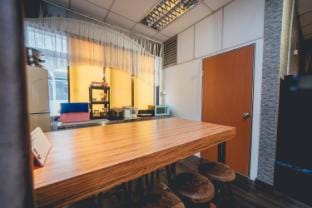 Tun Aminah Shoplot 10-15pax KTV Mahjong Funhouse Vacation rental in Johor Bahru