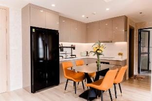 2 Bedrooms Apartment + E1.33.10 Vacation rental in Ho Chi Minh City
