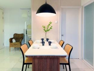 Waves, Maritime 2BR Suite by Stellar ALV Apartment in George Town