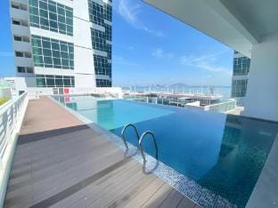 Waves, Maritime 2BR Suite by Stellar ALV Apartment in George Town