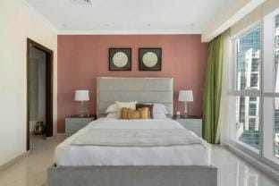 Opulant 1 BR Apt w/ Partial seaview - High Floor Apartment in Dubai