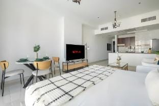 Cozy Studio Apt w/ Sea & Canal View in Court Tower Apartment in Dubai