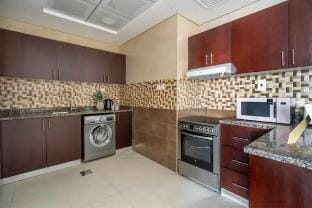 Magnificiant 1BR Apt in Court Tower w/ Canal View Vacation rental in Dubai