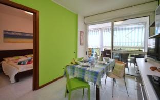 Flat in Bibione with terrace and modern amenities Apartment in Bibione