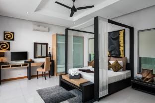 Wave Heaven Villa  Villa in Rawai