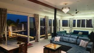 Prakriti Villa Igatpuri HillTop Home in a nature Villa in Maharashtra
