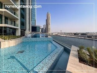 Modern 2BR Canal-Side Elegance Apartment in Dubai