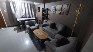 Affordable Whole house 2-story 2 bedroom in imus Vacation rental in Region of Manila