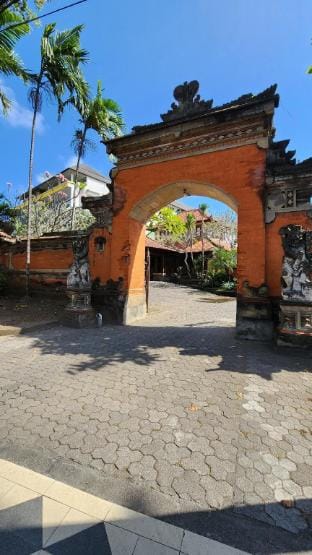 New Villa Near Beach Nature Vibes Include Scooter Villa in Kuta