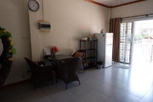 Pawnprathan Riverside House Vacation rental in Laos