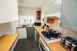City Centre | Self Check In | Smart TV | Parking Vacation rental in Derby